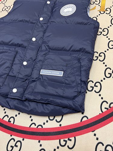 Canada Goose Stand-Collar Quilted Puffer Vest