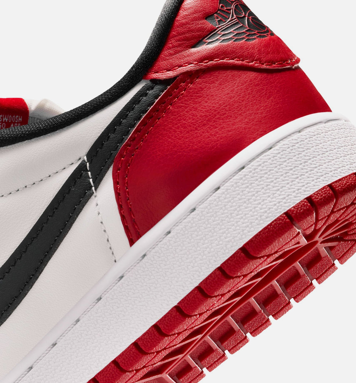 Air Jordan 1 Retro Low OG “Chicago” Grade School Low-Top Lifestyle Shoes (GS)