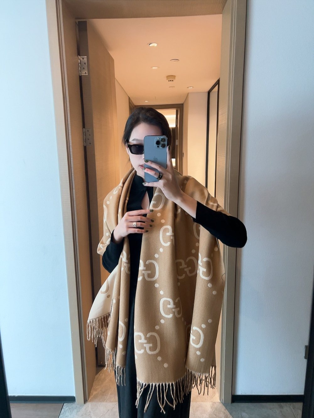 Gucci Camel Brown and Ivory Fringed Scarf