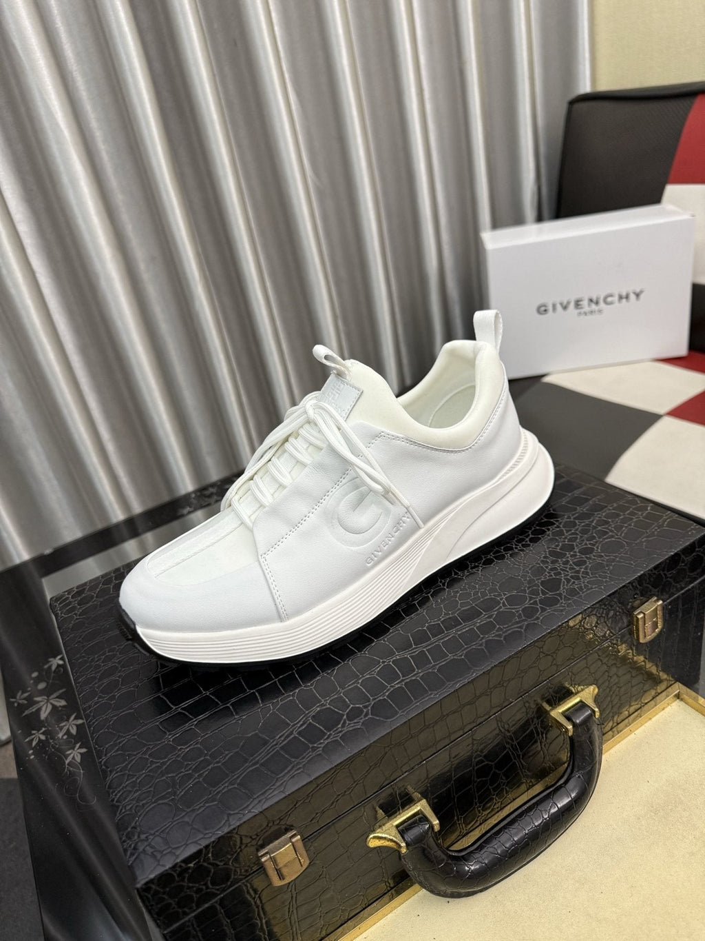 Givenchy Low-Top Logo Strap Sneakers