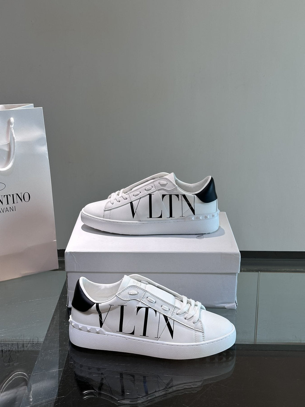 Valentino VLTN Stud Low-Top Sneakers