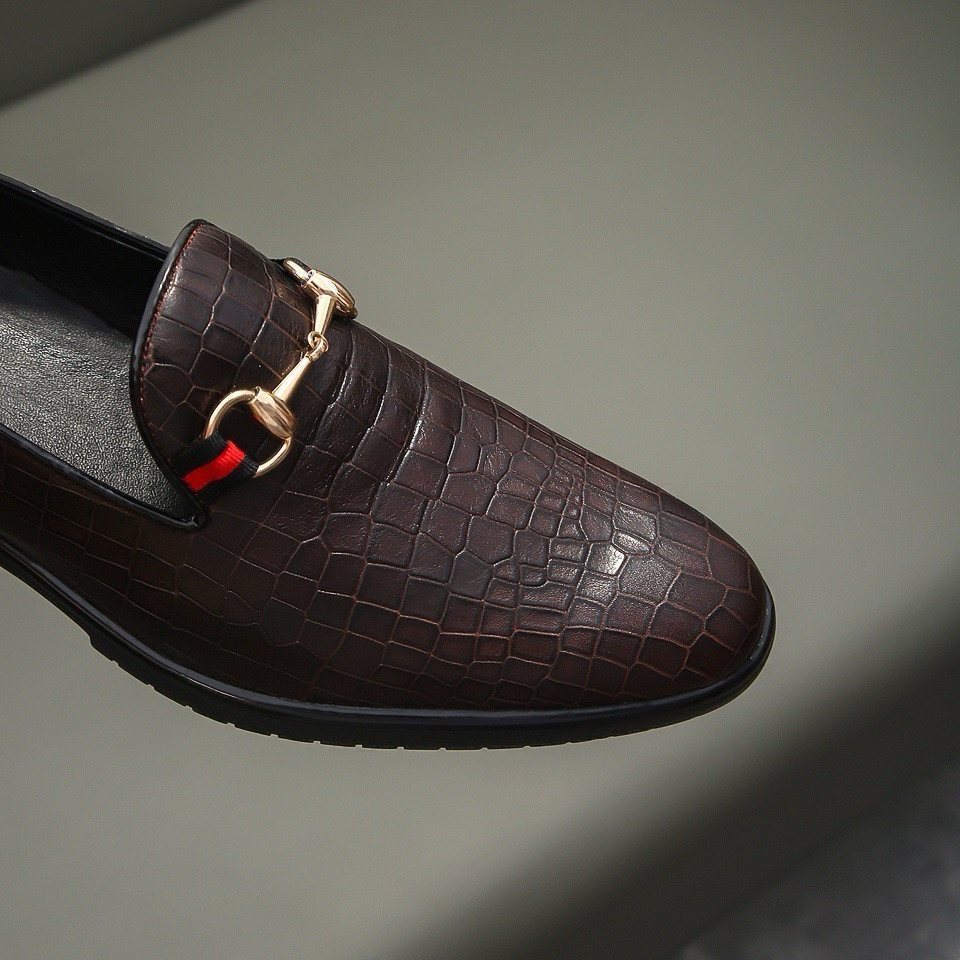 Gucci Men's Croc-Embossed Horsebit Loafers